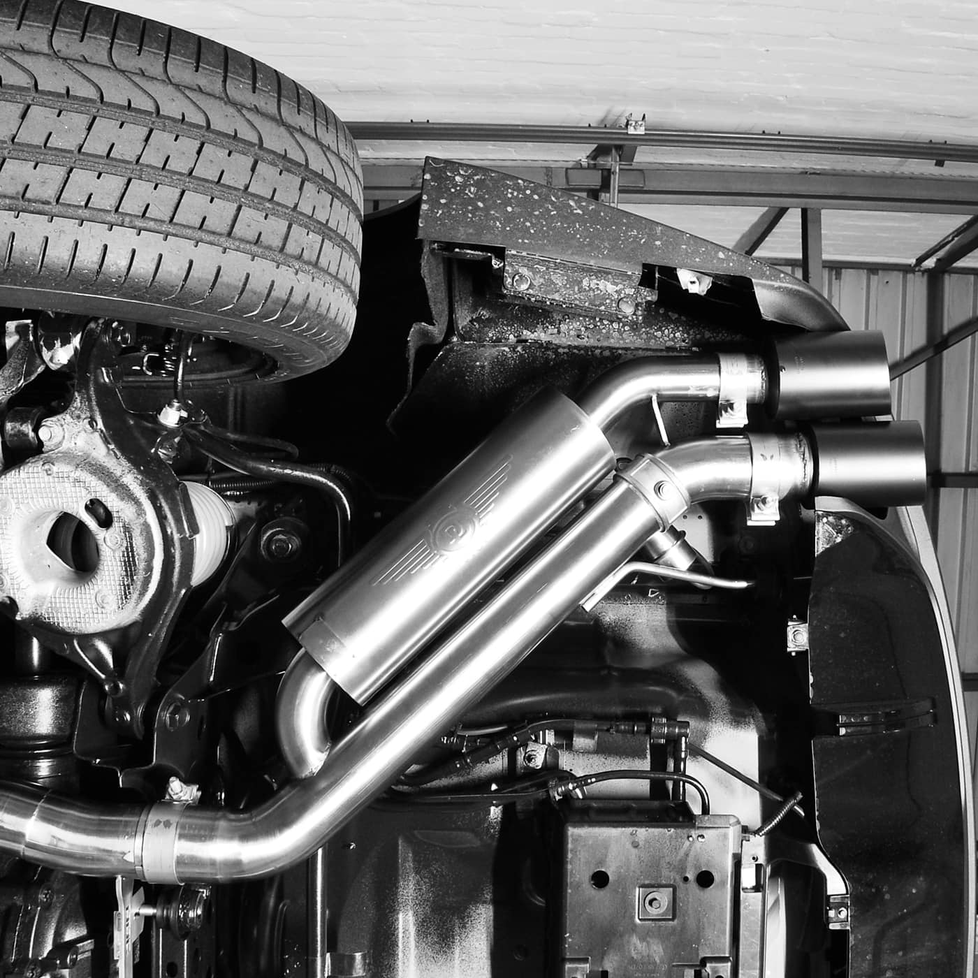 15-17 Ford Mustang GT (5.0) Klappenauspuff mit TÜV - Chrom Blenden - Fahr-  & Lenkmodus-Steuerung